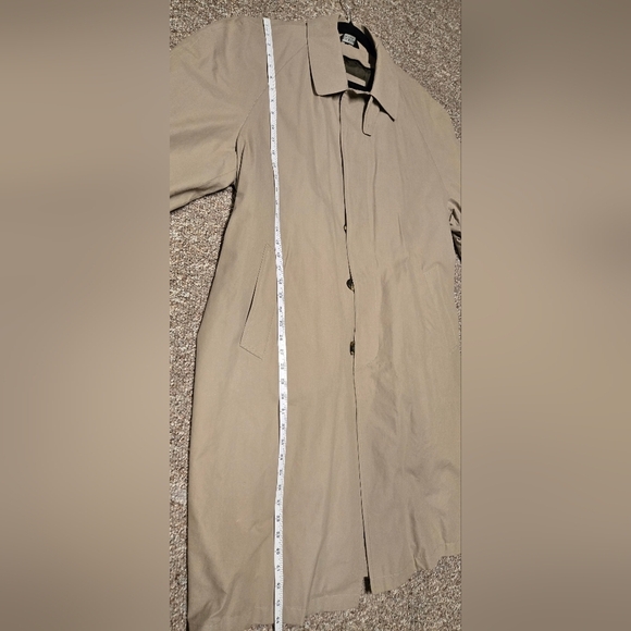 Jos A Bank mens trench coat - Picture 13 of 13